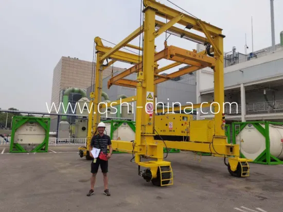 Portacontainer di sollevamento automatizzato per pneumatici in gomma Sprinter Mobile Travel Lift Straddle Carrier